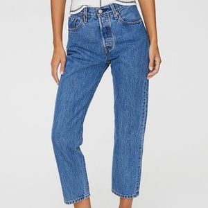 Levi’s 501 crop med denim
